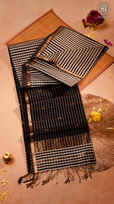 White and Black Checkered Handloom Pure Maheshwari Silk Saree