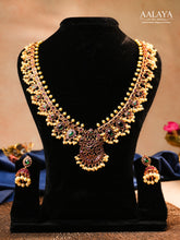 Aalaya Antique Kundan Necklace Set with Statement Pendant & Pearl Detailing