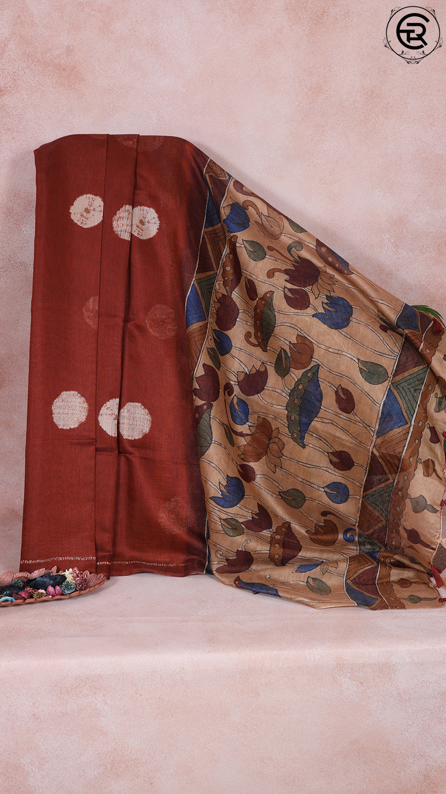 Cinnamon Brown Contemporary Floral Pattern with Fancy Tassel Summer Loom Cotton Saree