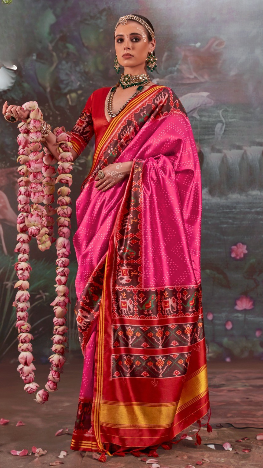 Pink and Red Ikkat Leheriya Patola Crepe Banarasi Saree