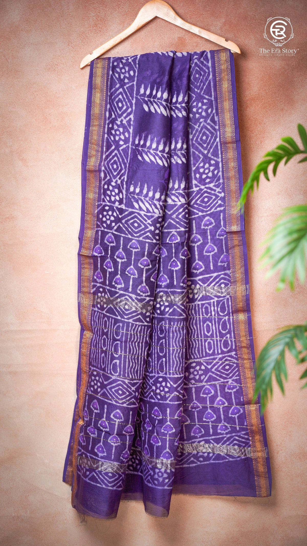 Purple Leaf Floral Handblocked Pure Maheshwari Cotton Saree