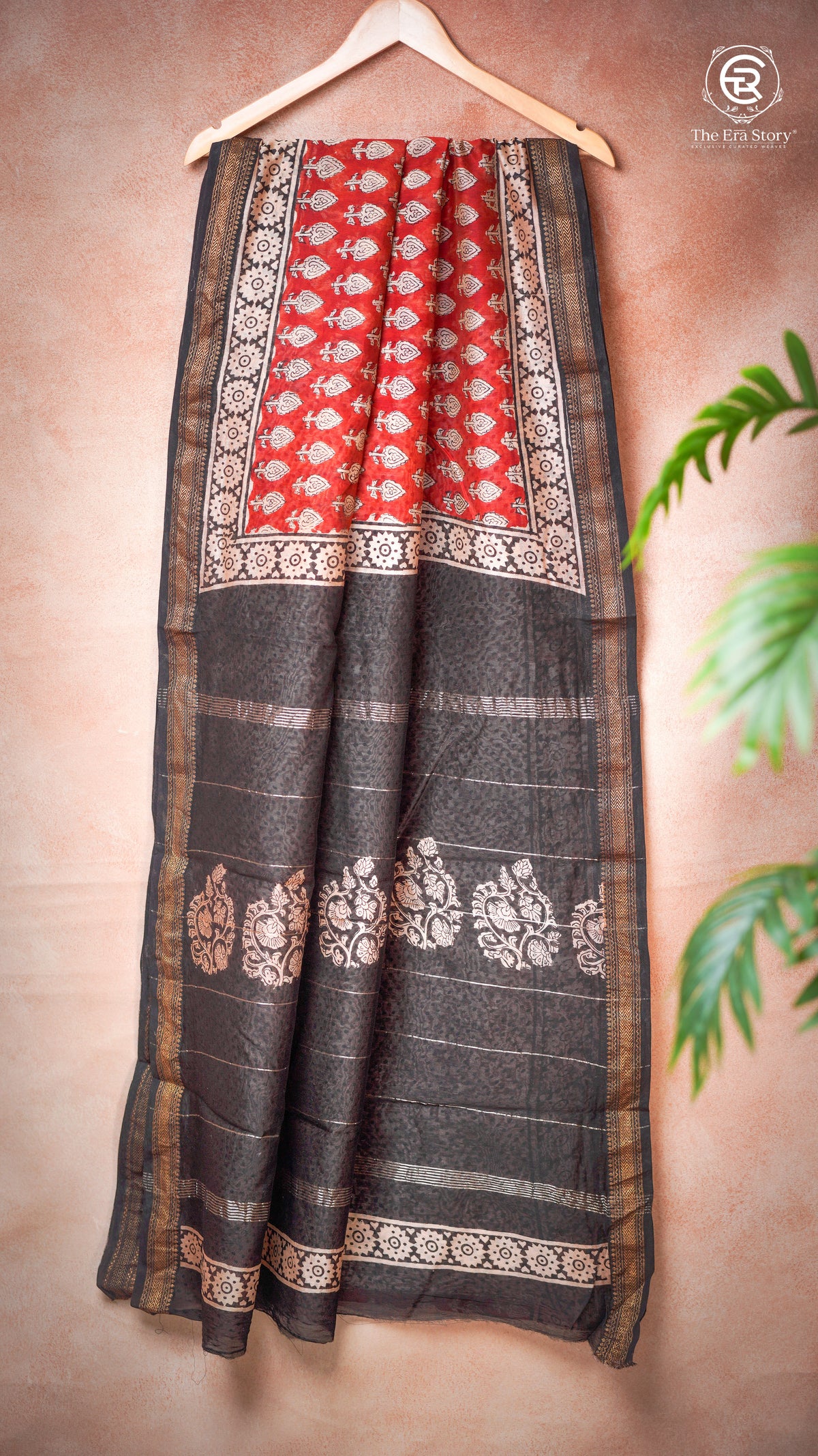 Red & Black Floral Handblocked Pure Maheshwari Cotton Saree