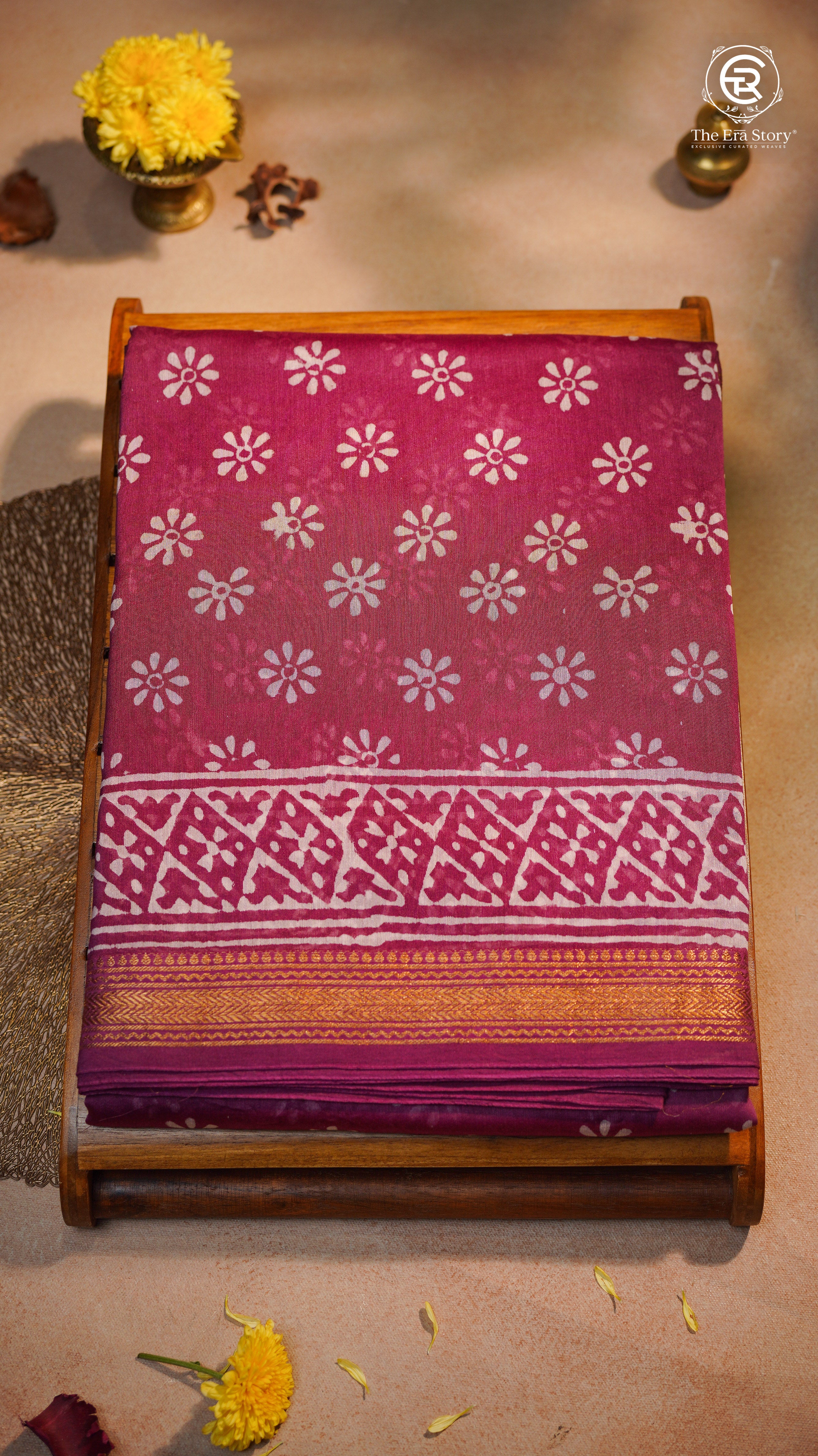 Magenta Floral Butta Handblocked Pure Maheshwari Cotton Saree