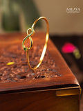 Aalaya Emerald Infinity Loop Bangle
