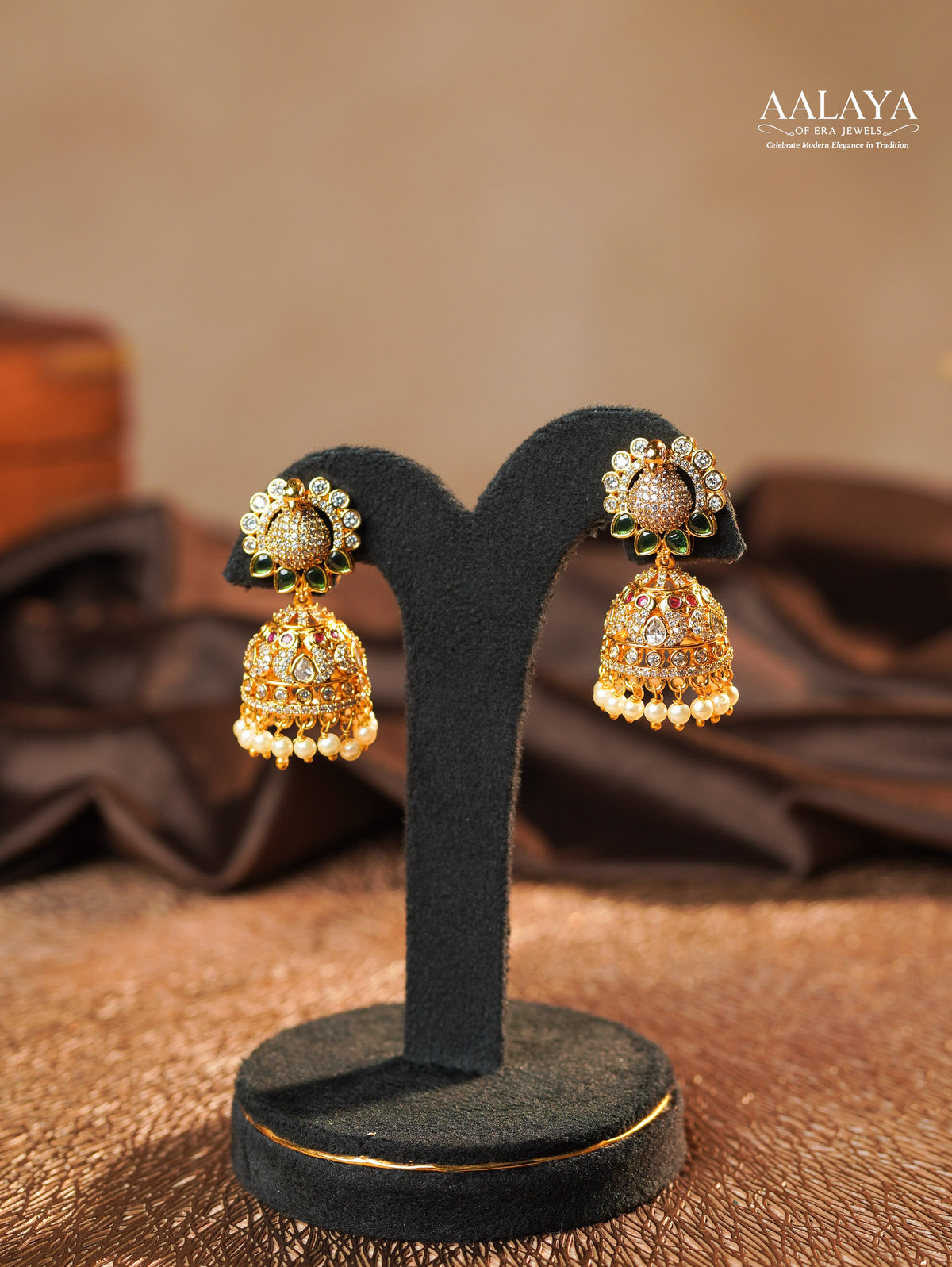 Aalaya Emerald Radiance Kundan Jhumka Earrings