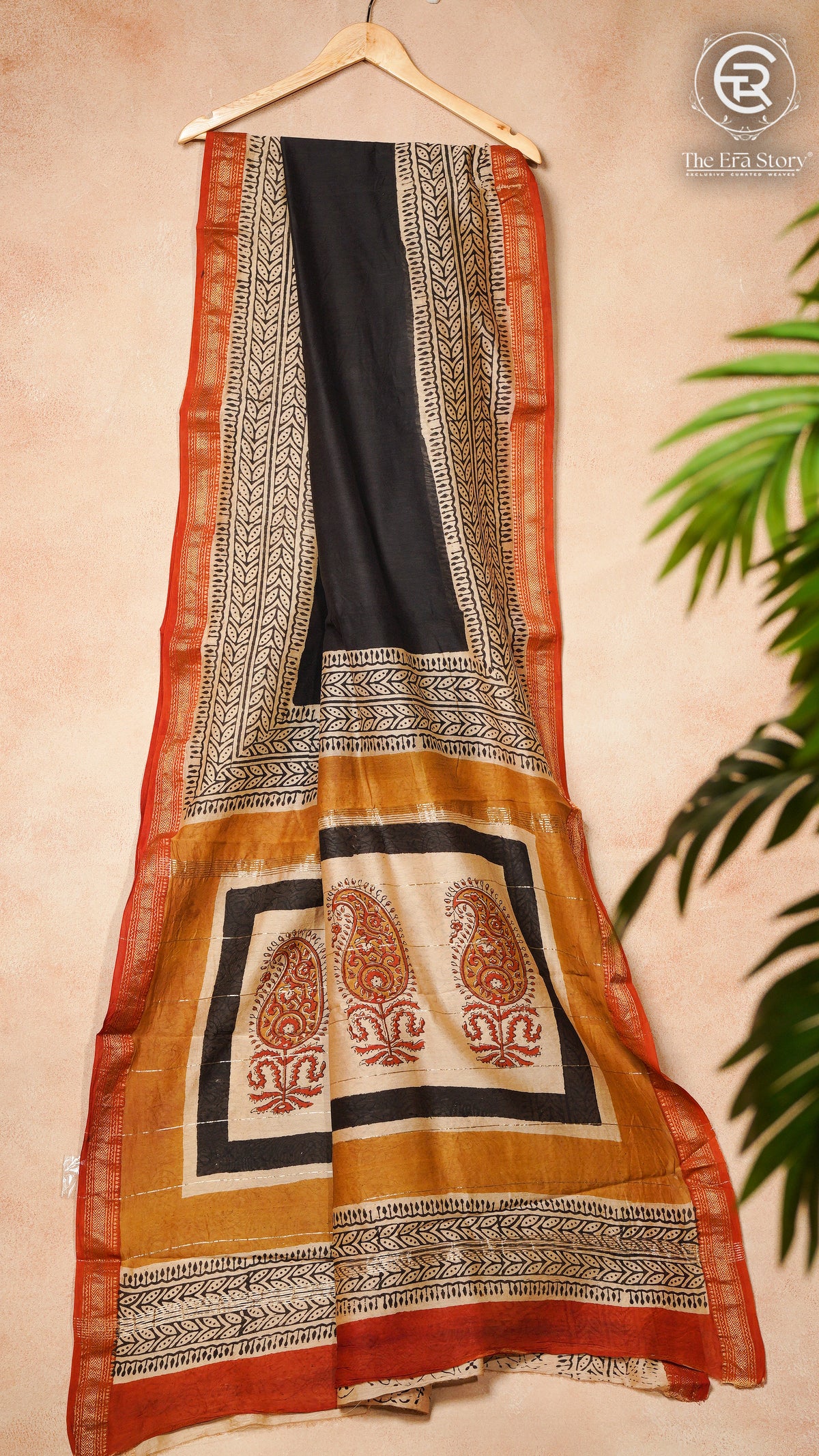 Black & Beige Handblocked Maheshwari Silk Cotton Saree