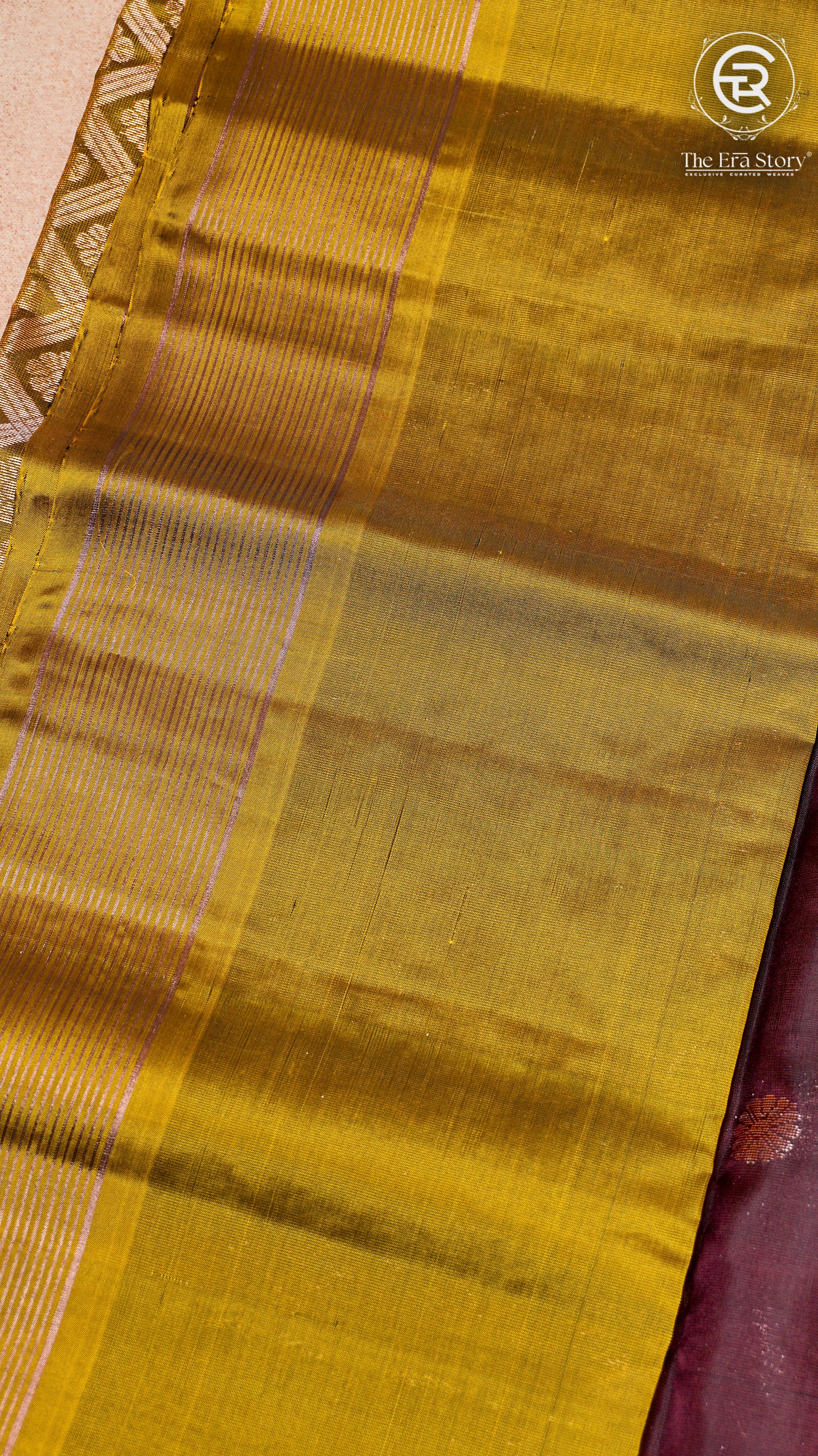 Burgundy and Lemon Green Handloom Pure Kanchipuram Silk Saree (Silk Mark Certified)