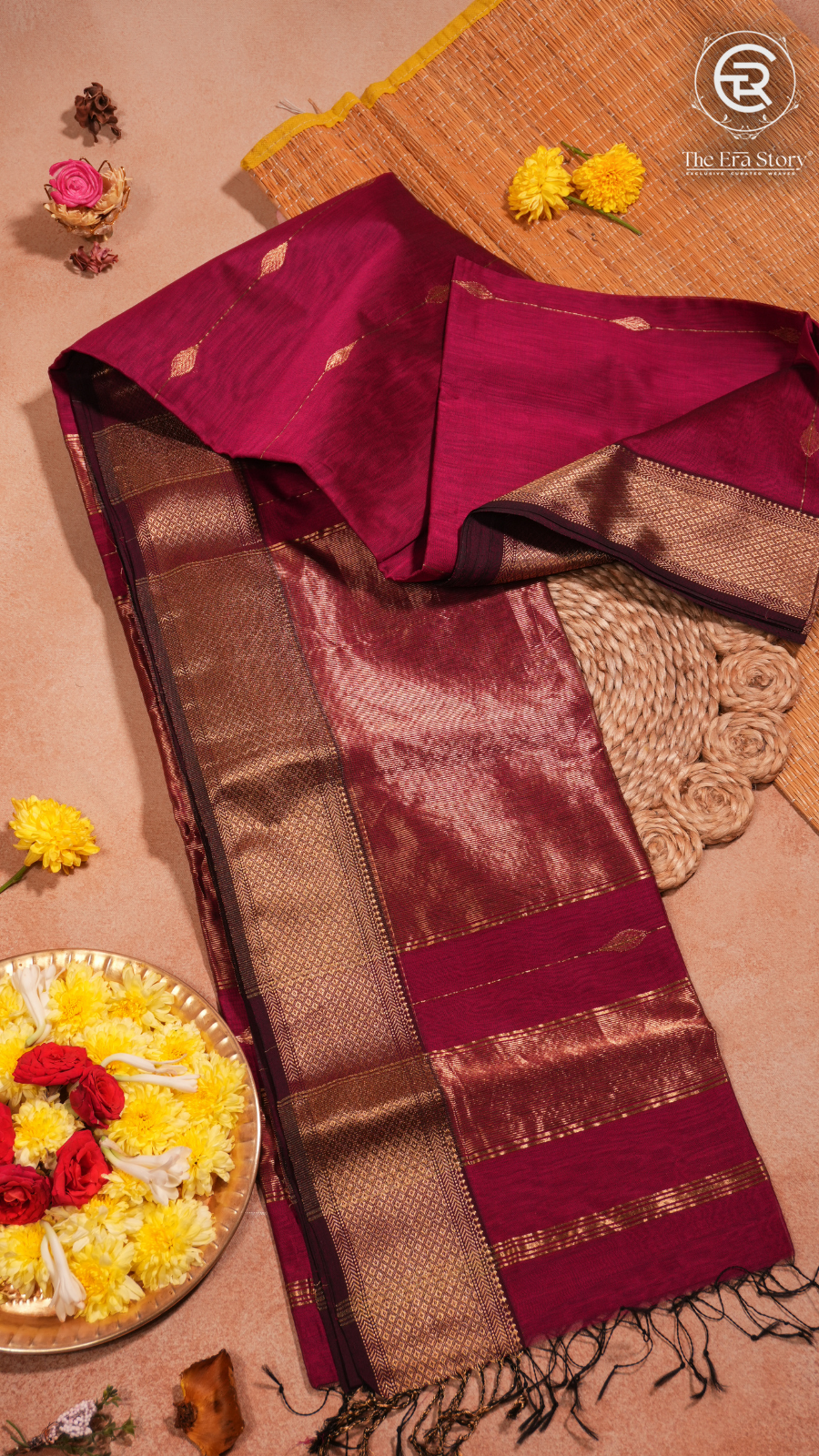 Magenta Line Diamond Zari Handloom Pure Maheshwari Silk Saree