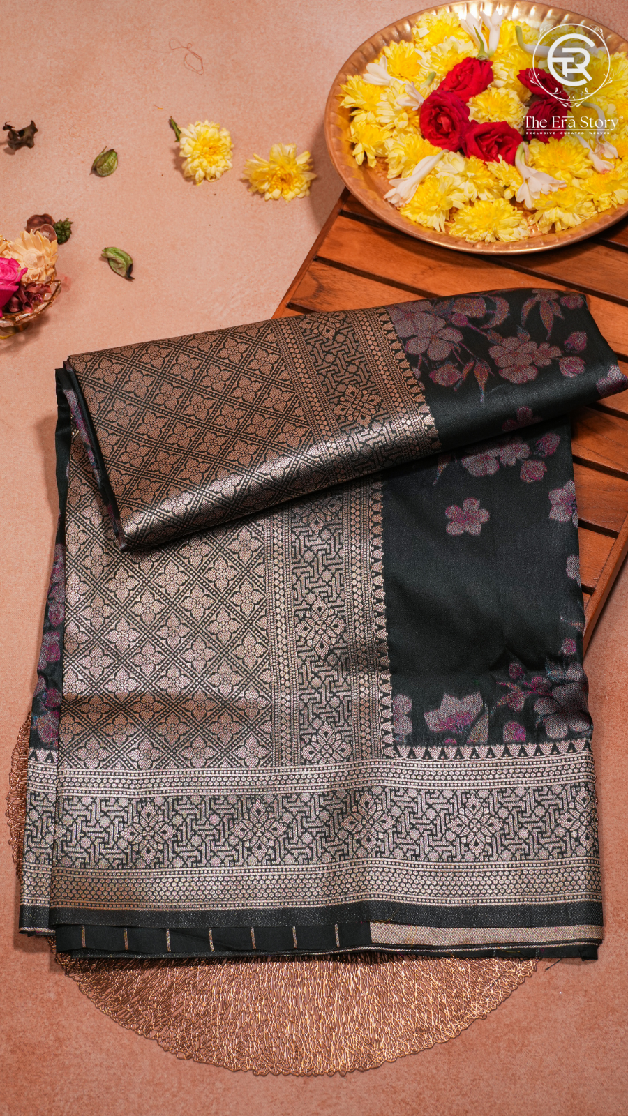 Green and Gold Zari Weaved Floral Banarasi Silk Saree