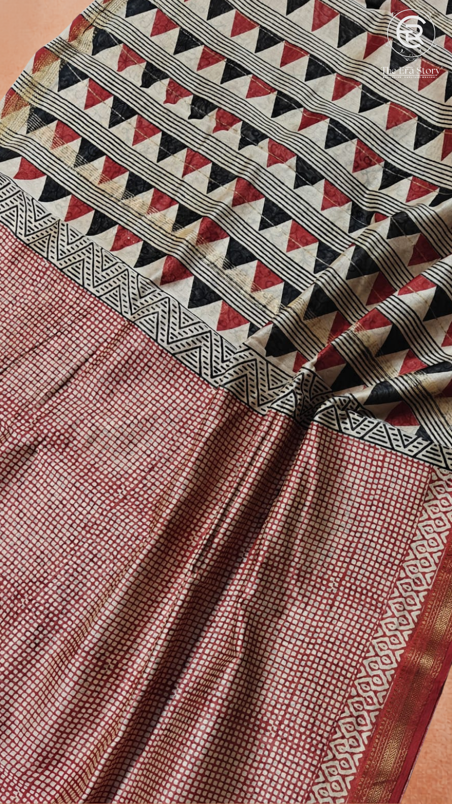 White & Red Checkered Handblocked Pure Maheshwari Cotton Sarees