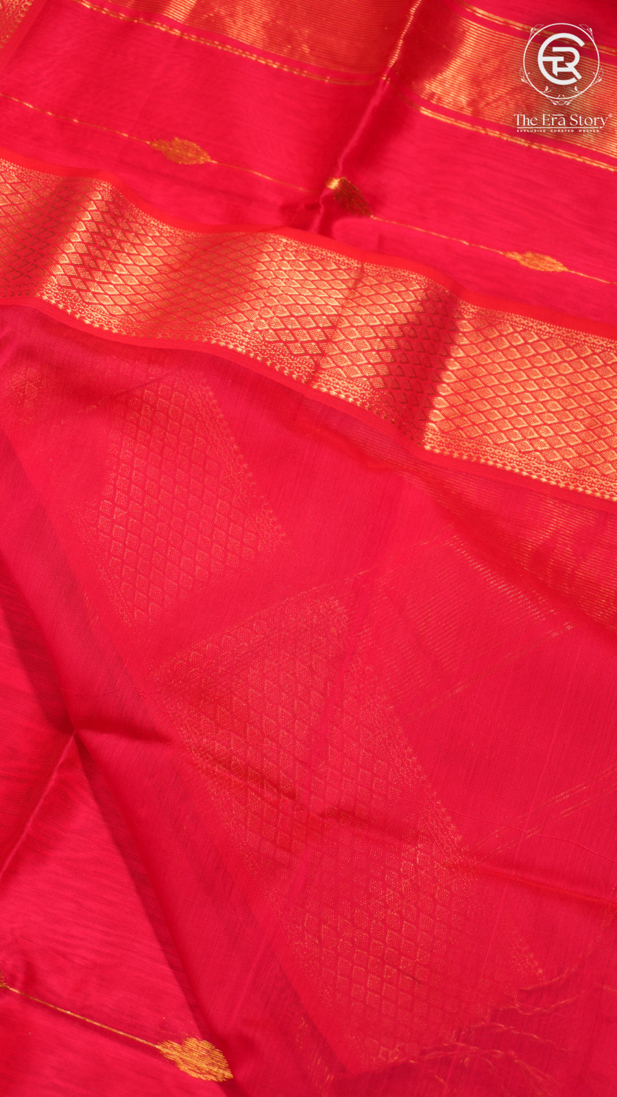 Red Line Diamond Zari Handloom Pure Maheshwari Silk Saree