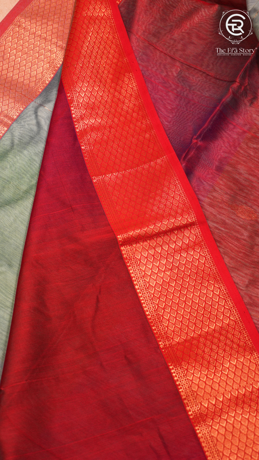 Grey Line Diamond Zari Handloom Pure Maheshwari Silk Saree