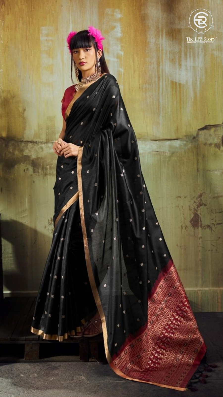Black & Magenta Floral Tussar Silk Saree