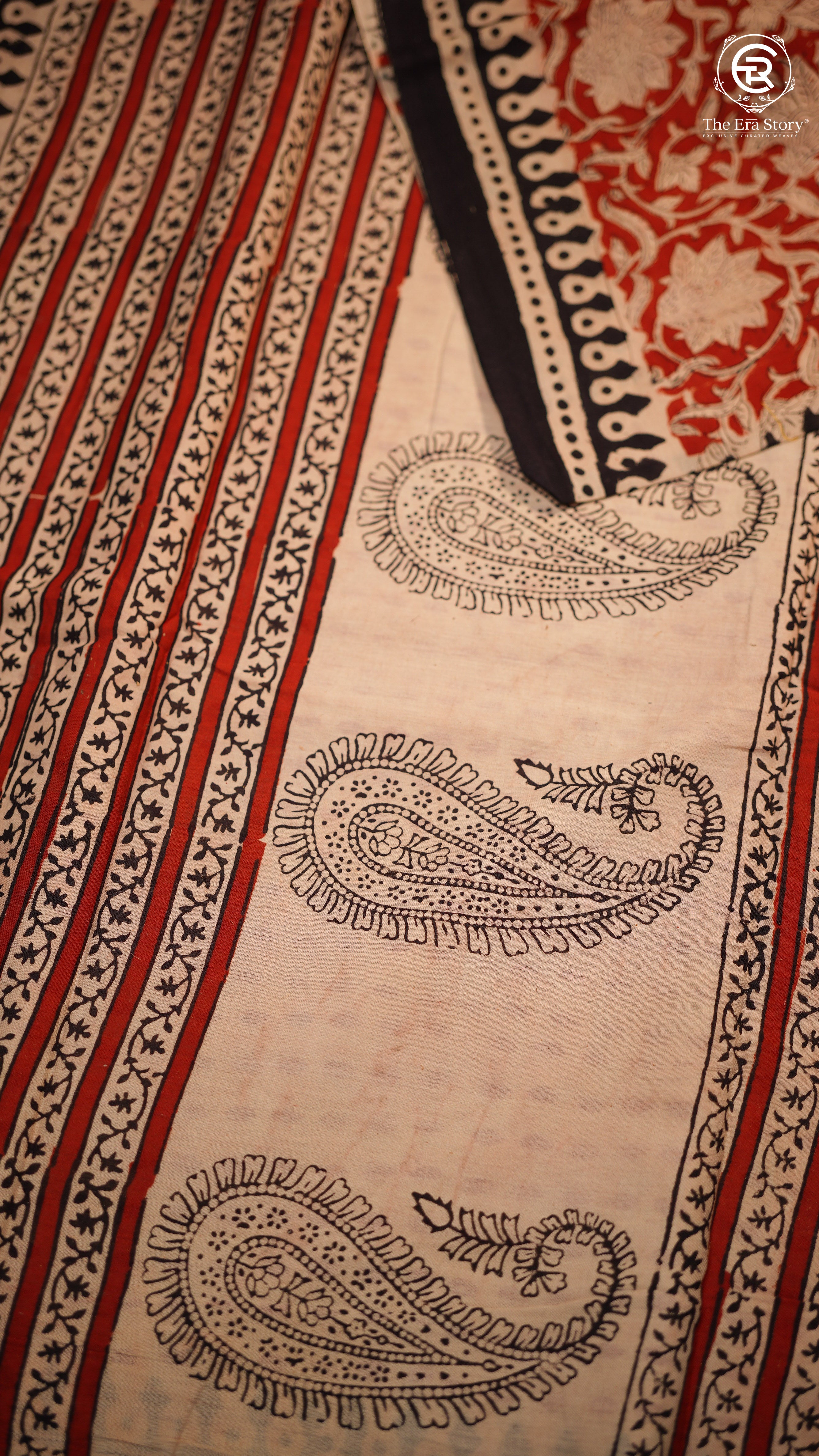 Red & Black Floral Vine Handblocked Pure Mul Cotton Saree