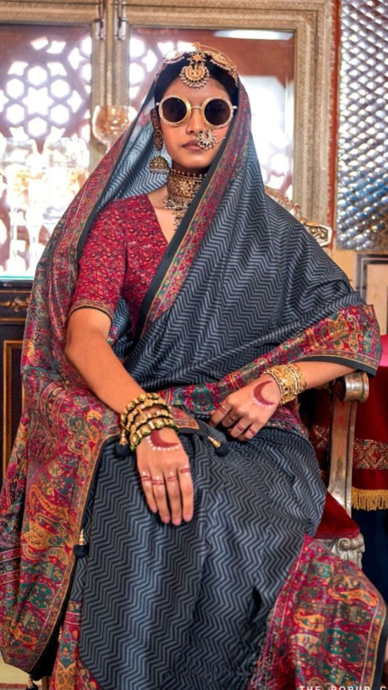 Grey Zigzag Contemporary Border Banarasi Crepe Silk Saree ERA08GRY