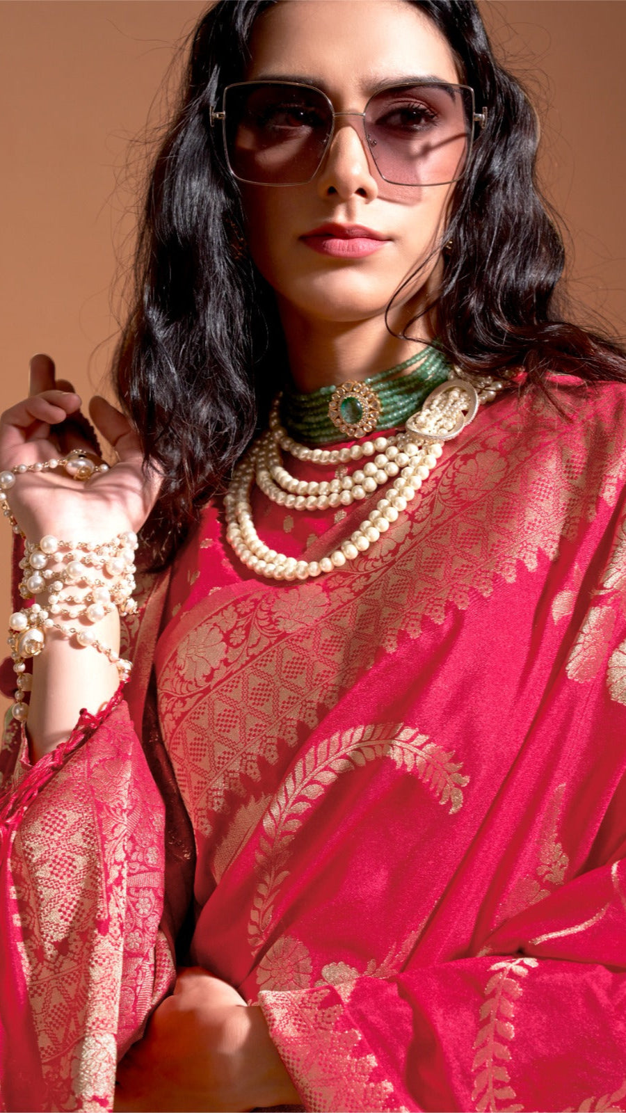 Dark Pink and Gold Floral Pure Georgette Handloom Weaving Silk Saree