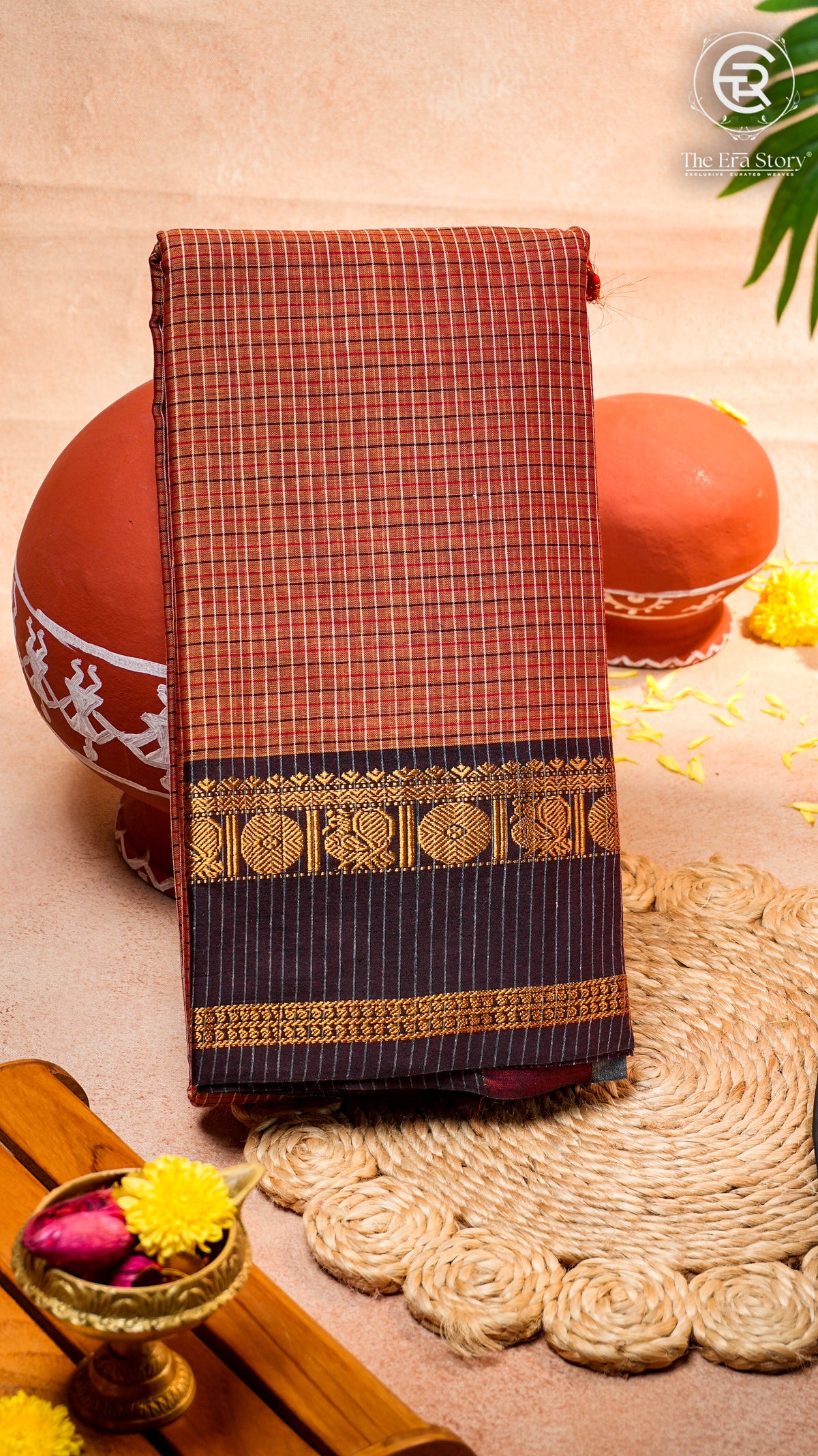 Brown Checkered Red & Bacl Bordered Peacock Handloom Narayanpet Cotton Saree