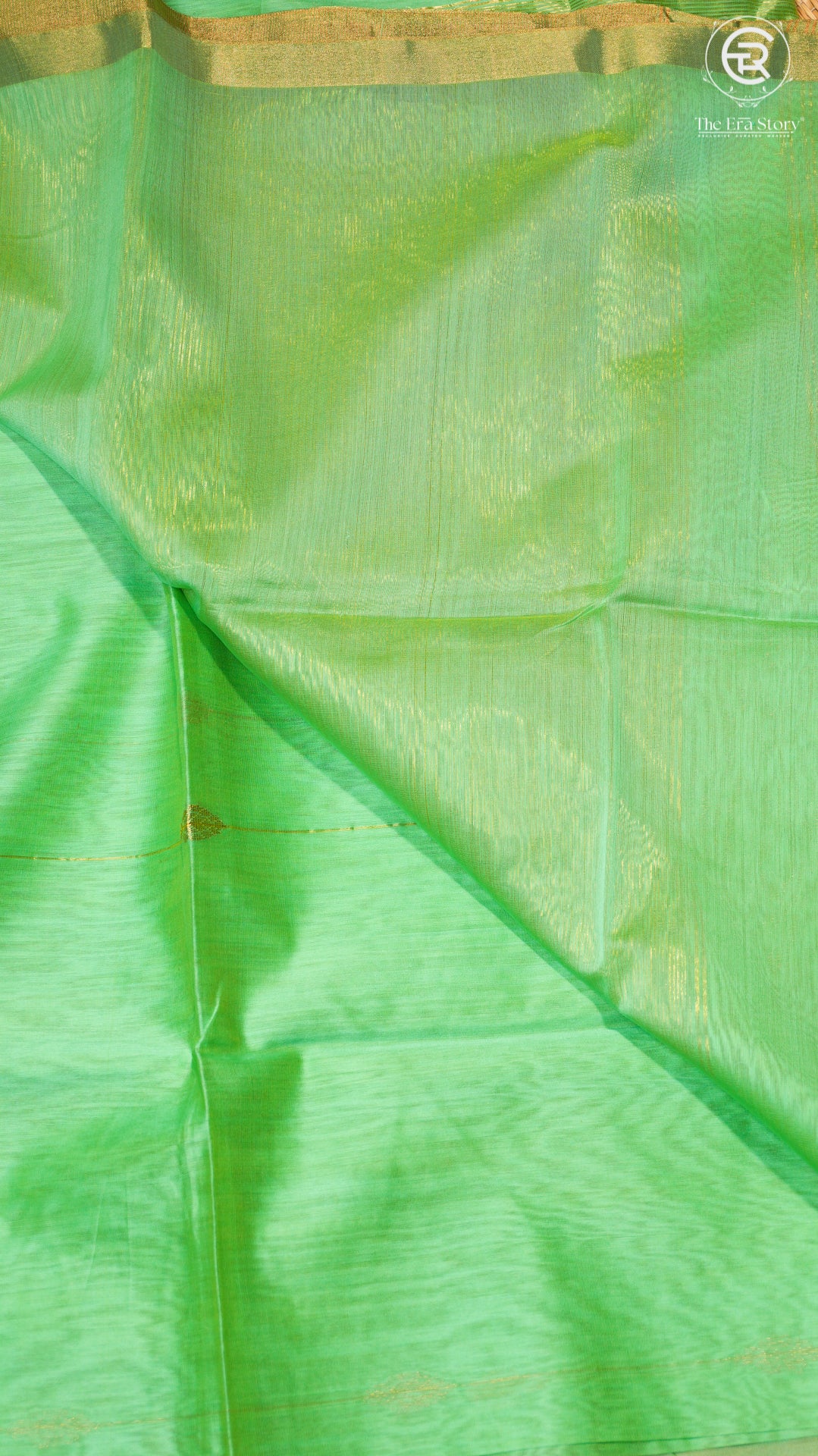 Pista Green Line Diamond Butta Zari Handloom Pure Maheshwari Silk Saree