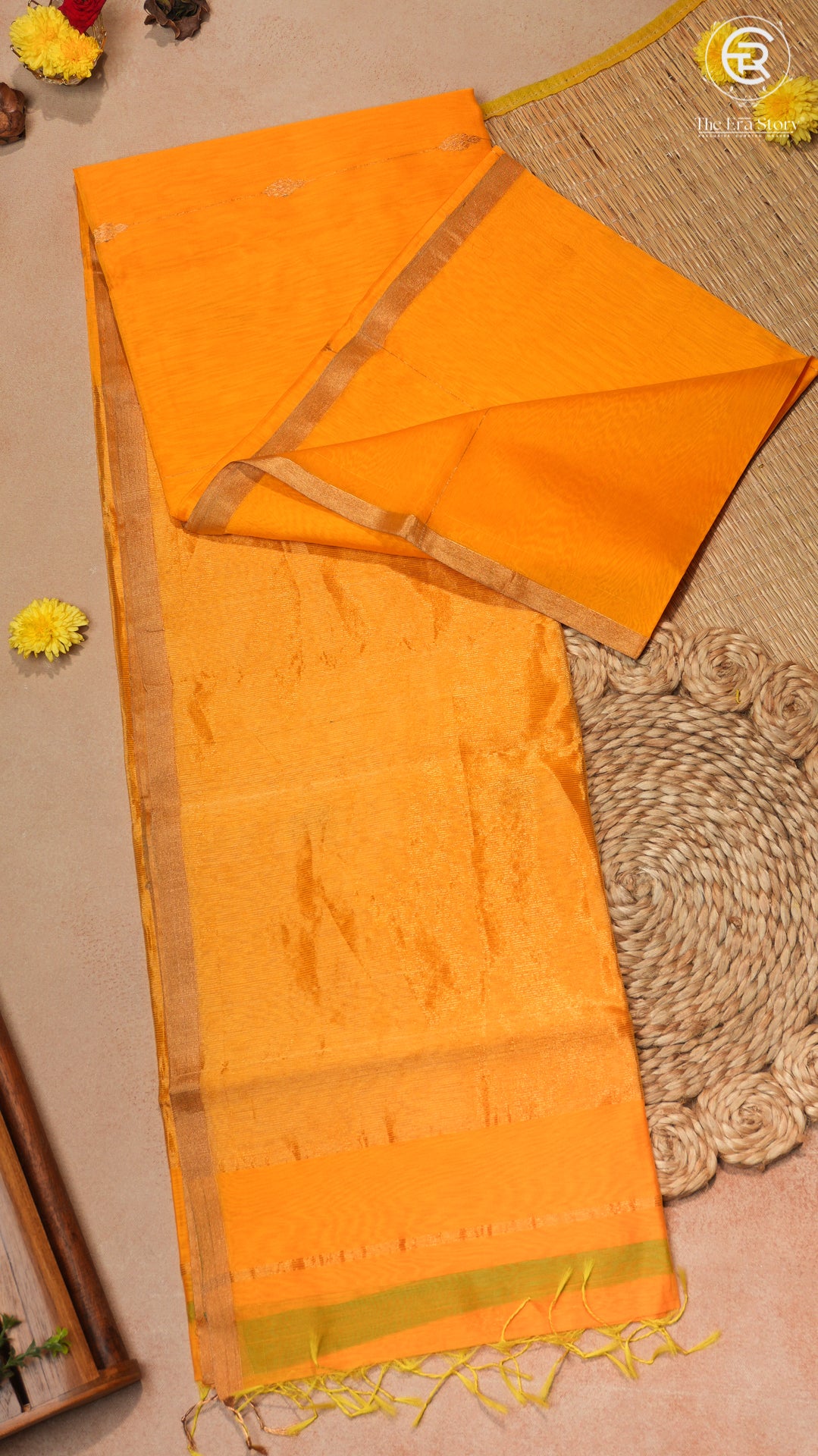 Yellow and Green Line Diamond Butta Zari Handloom Pure Maheshwari Silk Saree