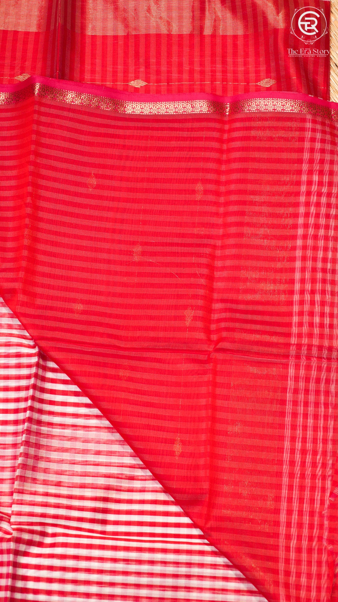 White & Red Checked Handloom Pure Maheshwari Silk Saree