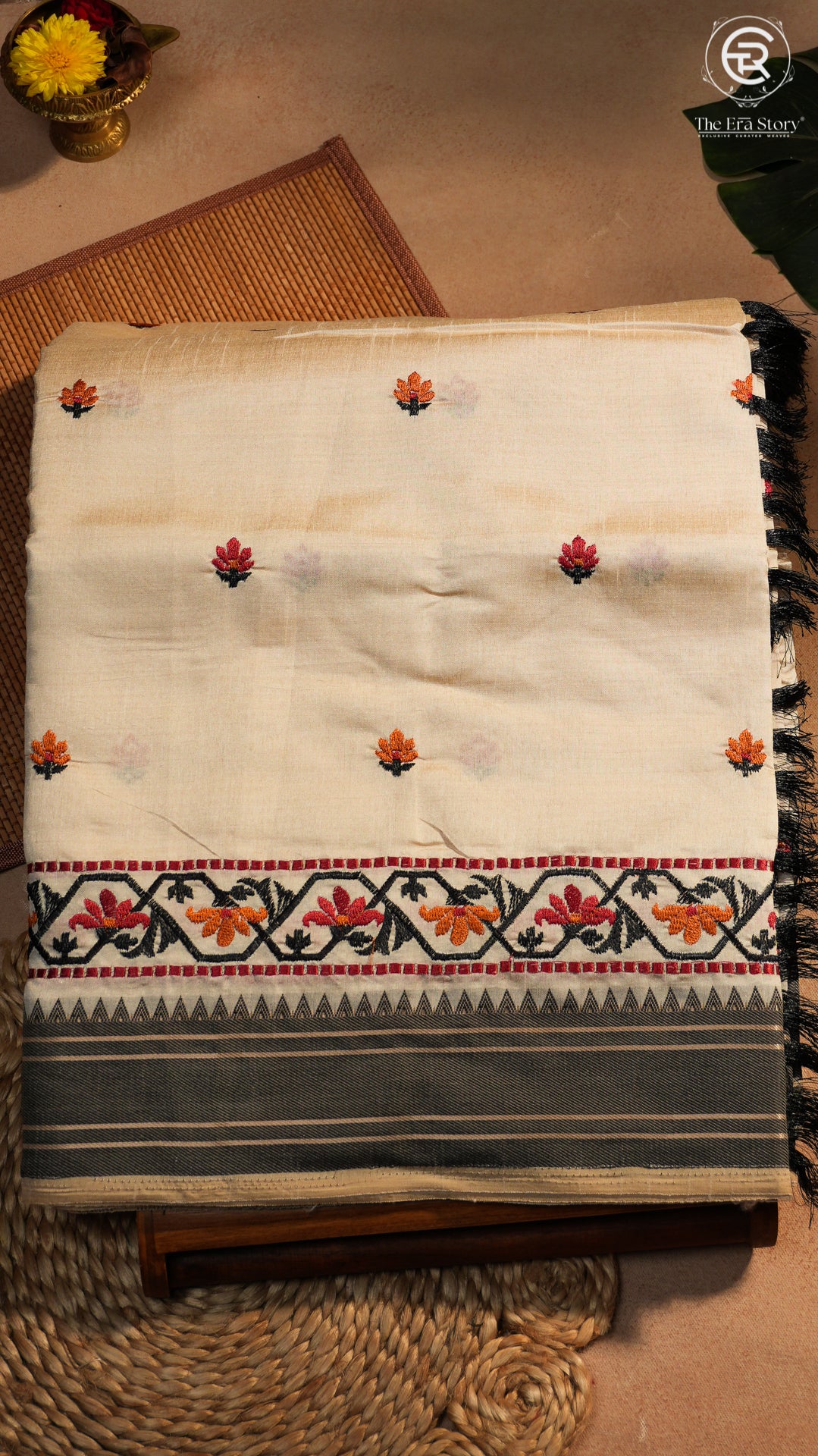 Beige & Black Floral Jamdani Tussar Silk Saree