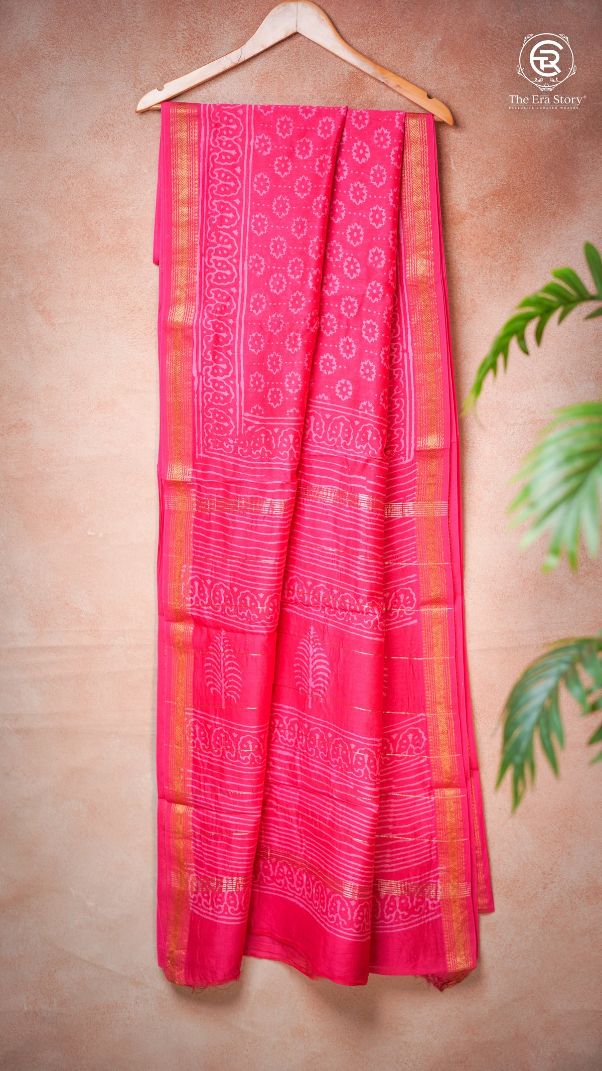 Rani Pink Floral Handblocked Pure Maheshwari Cotton Saree
