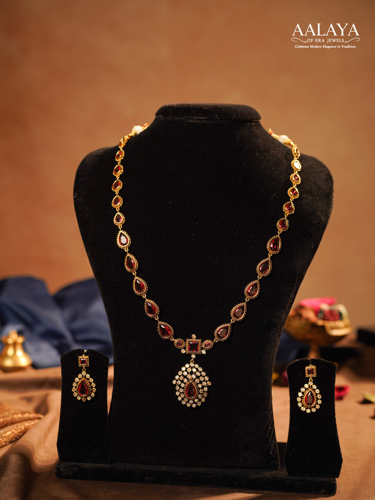 Royal Ruby Diamond Teardrop Kundan Haaram Set