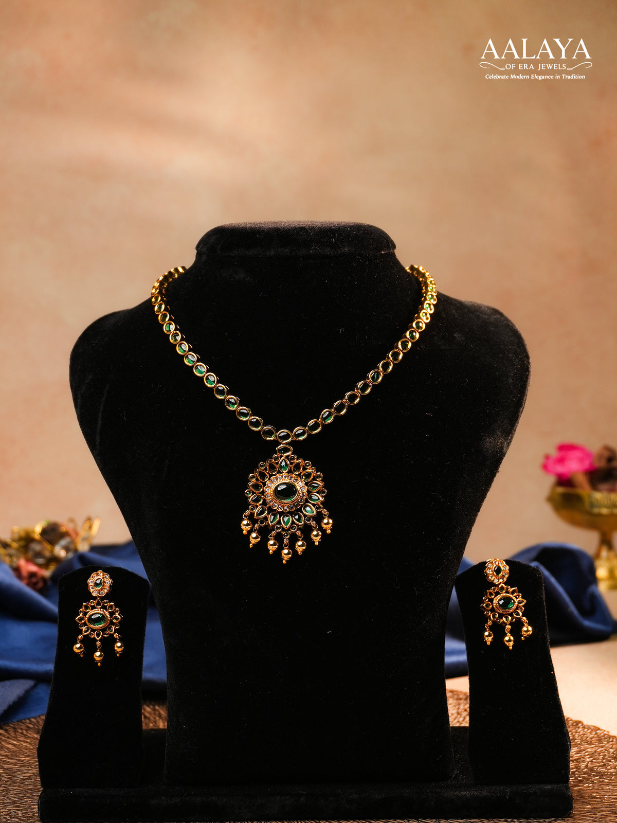 Aalaya Minimal Kundan Necklace Set with Emerald Pendant & Delicate Drops