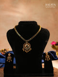 Aalaya Minimal Kundan Necklace Set with Emerald Pendant & Delicate Drops
