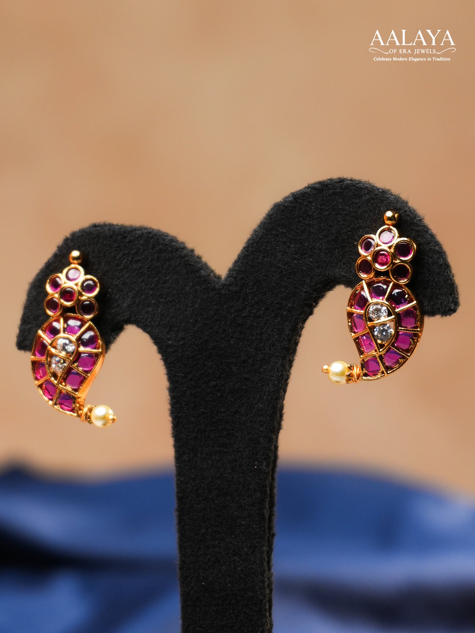 Aalaya Paisley Kundan Necklace Set with Crystal Detailing