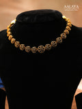 Aalaya Minimal Floral Disc Necklace Set