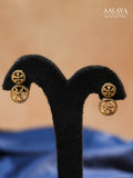 Aalaya Minimal Floral Disc Necklace Set