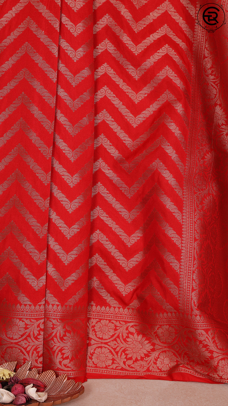 Chilly Red Zari Zigzag Mashru Katan Banarasi Silk Saree