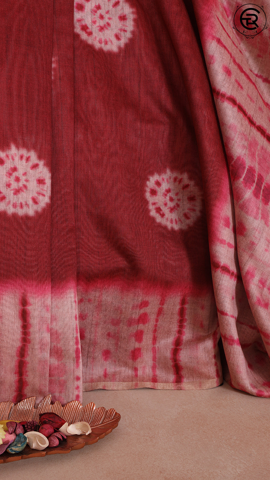 Maroon Tie and Dye Floral Pattern with Fancy Tassel Phulwari Silk Saree