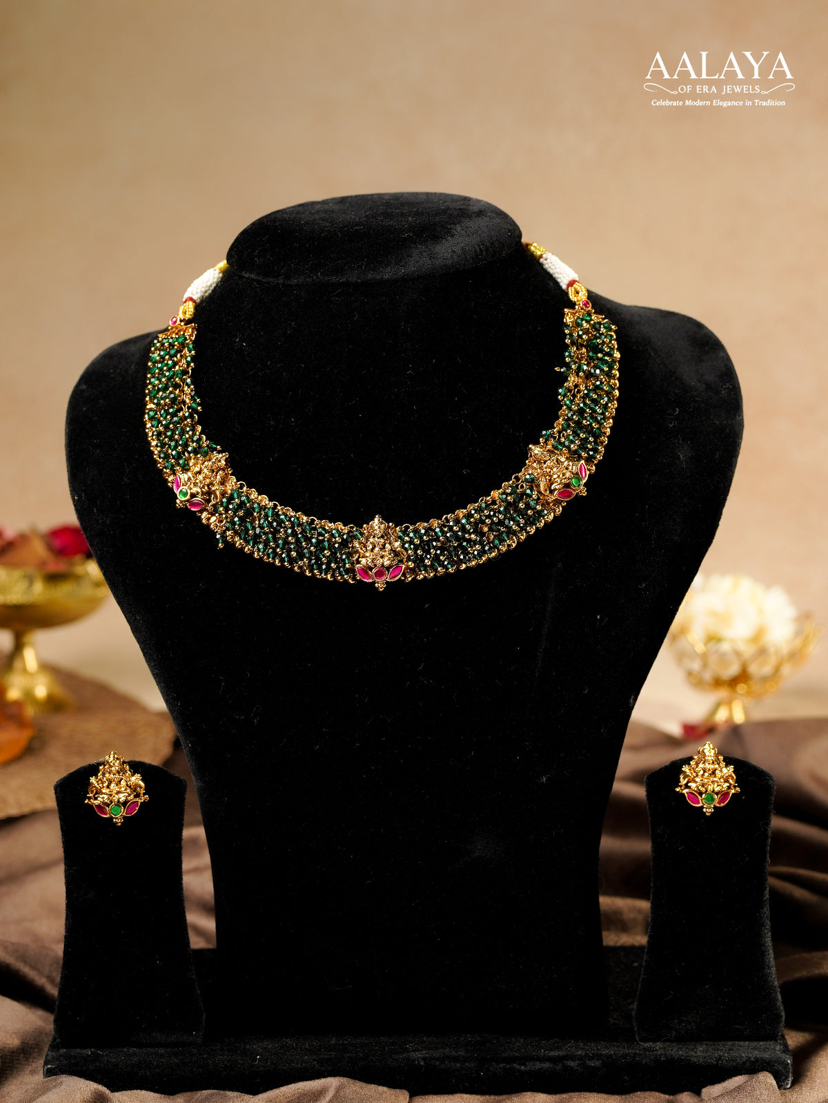 Aalaya Emerald Weave Heritage Choker Set